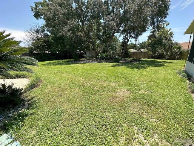 Building Photo - 1406 Rancho Villa Dr
