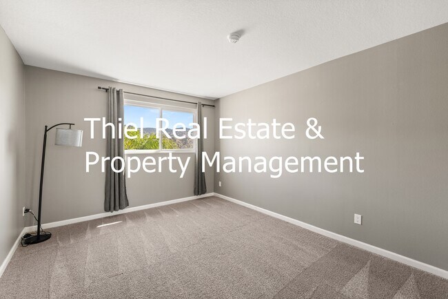 Building Photo - 2983 Flanagan Dr