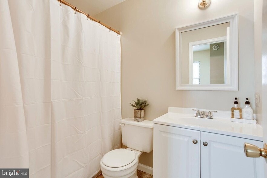 Building Photo - 939 Barton Oaks Pl