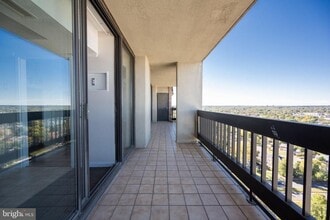 Building Photo - 5505 Seminary Rd