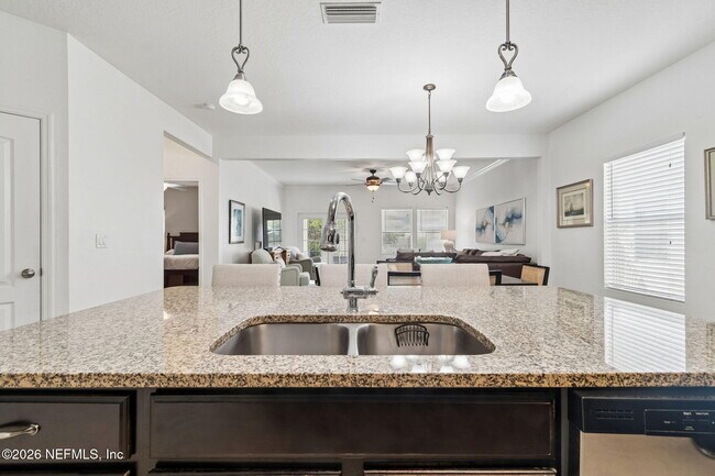 Building Photo - 206 Mission Cove Cir