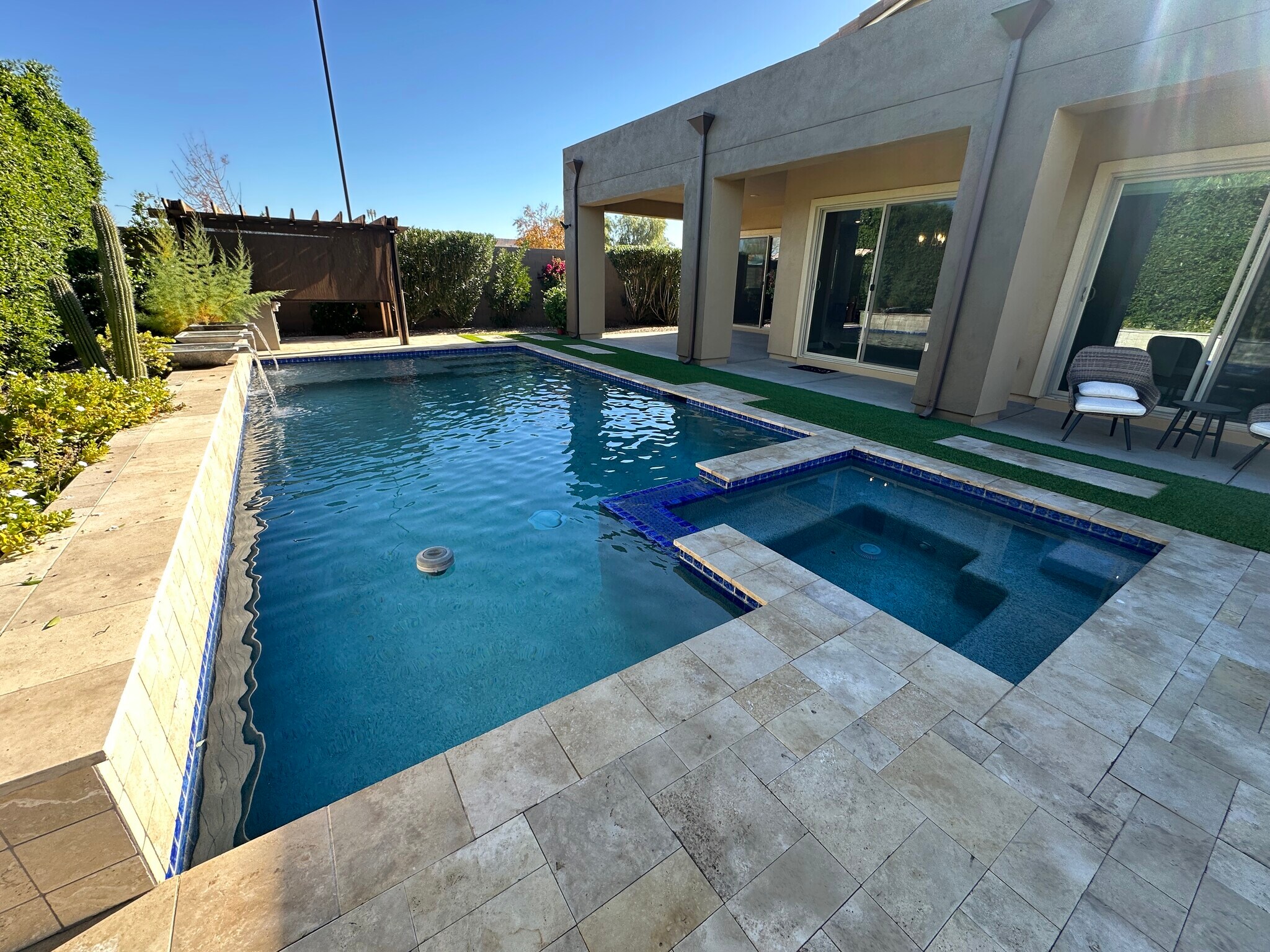 Building Photo - 1140 E Cherrywood Pl