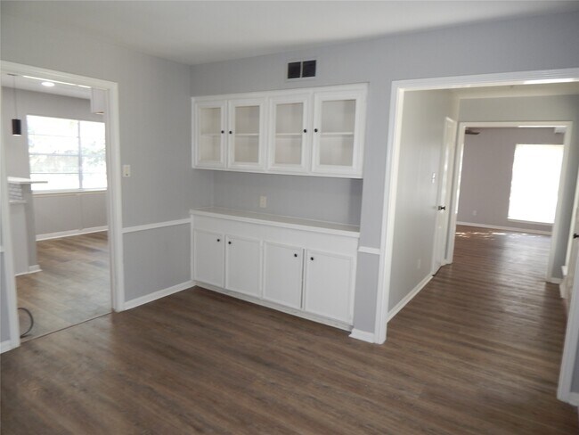 Building Photo - 22210 Provincial Blvd