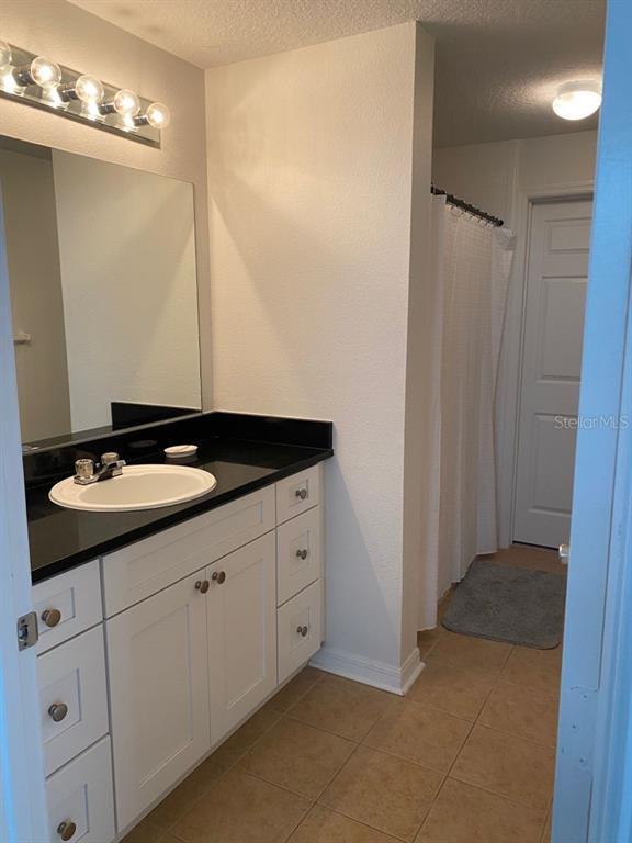 Building Photo - 501 Knights Run Ave