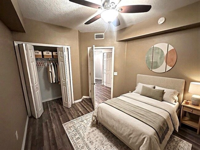 Building Photo - 9520 Amberdale Ct