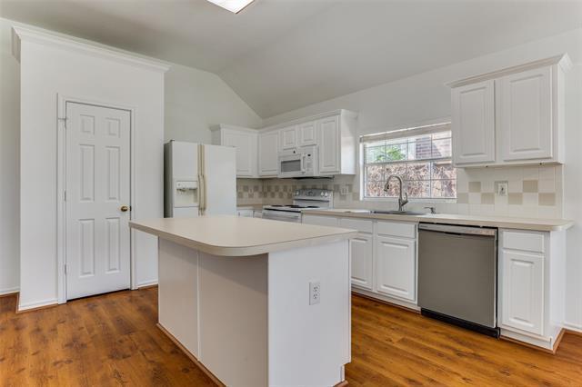 Building Photo - 4805 Bear Run Dr