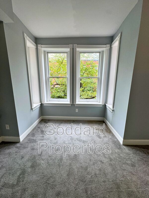 Building Photo - 1713 Linden Ave