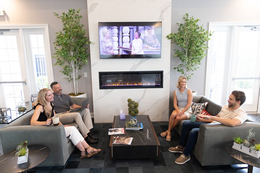 Primary Photo - Liberty Summit