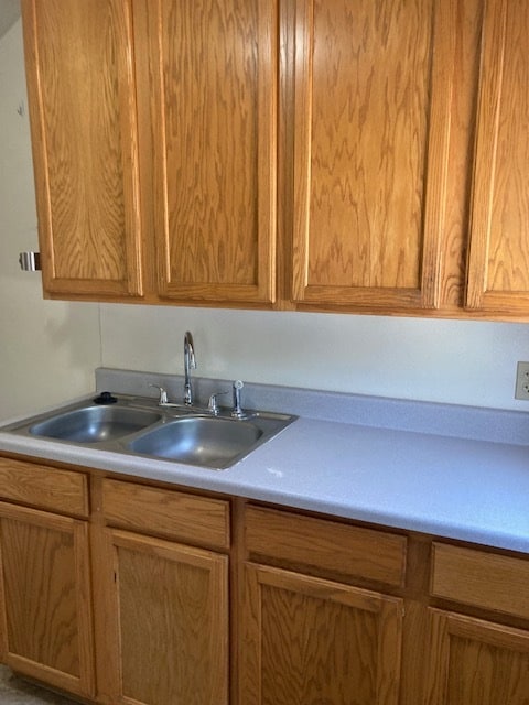 Building Photo - 819 W 26th St