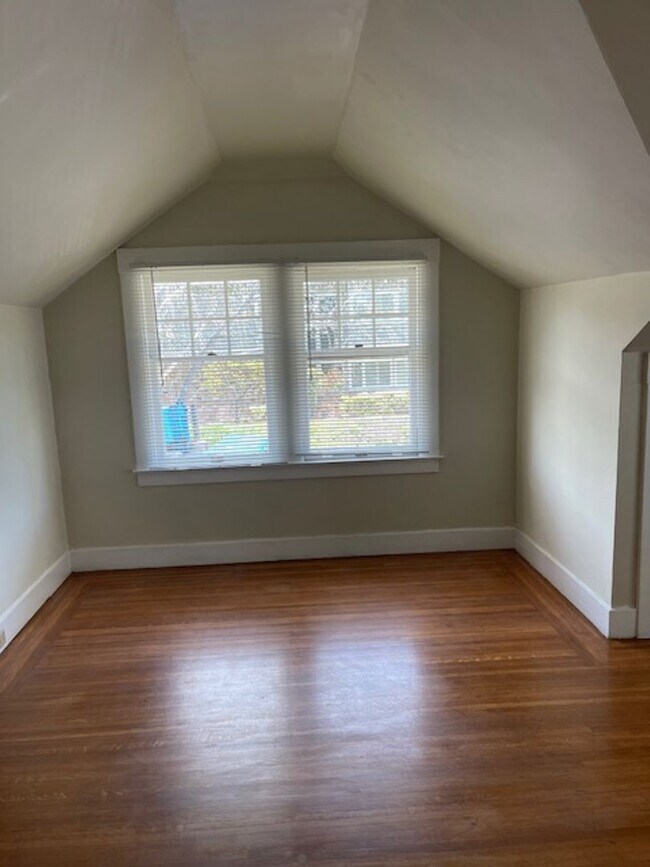 Building Photo - Piedmont Home w/ Large Attic Loft