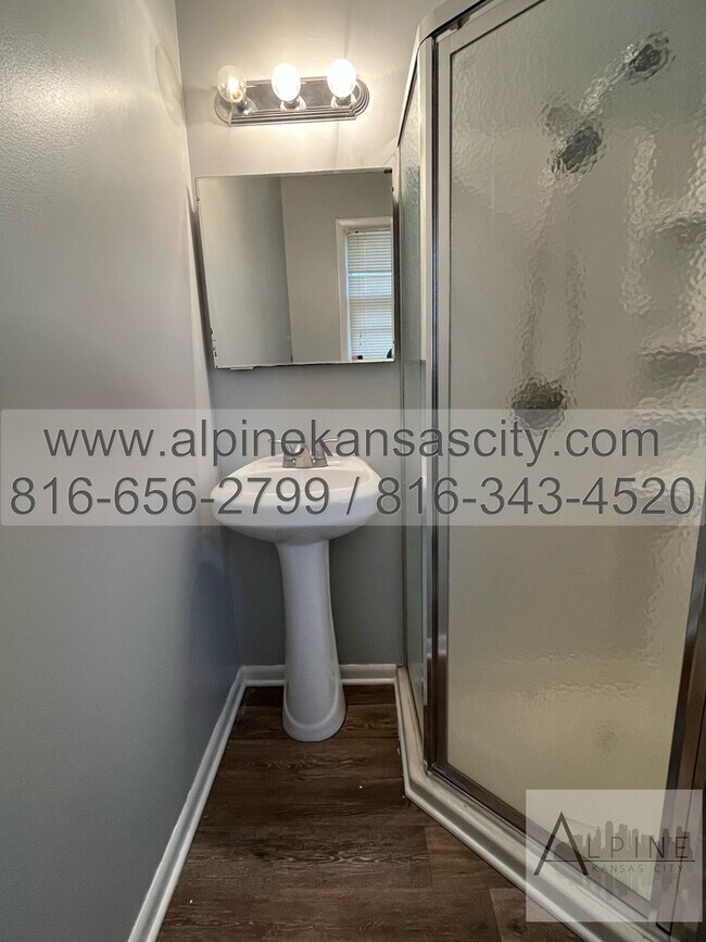 Building Photo - Spacious One Level Home on HUGE LOT!