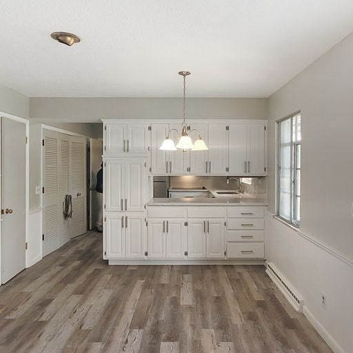 Building Photo - 3628 Naples Dr