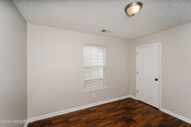 Building Photo - 13024 Bessels Blvd