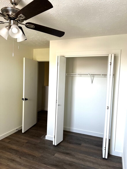 Building Photo - 122 Detchon Ct