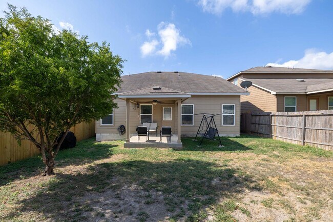 Building Photo - 11515 N Peak