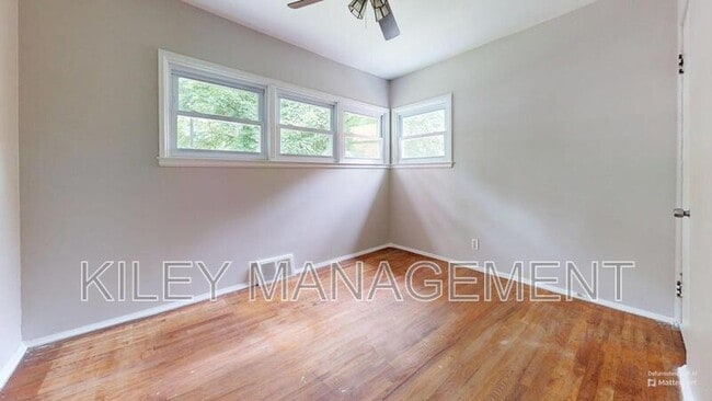 Building Photo - 12646 Riverview St