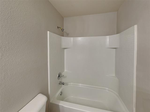 Building Photo - 8209 Swan Park Dr