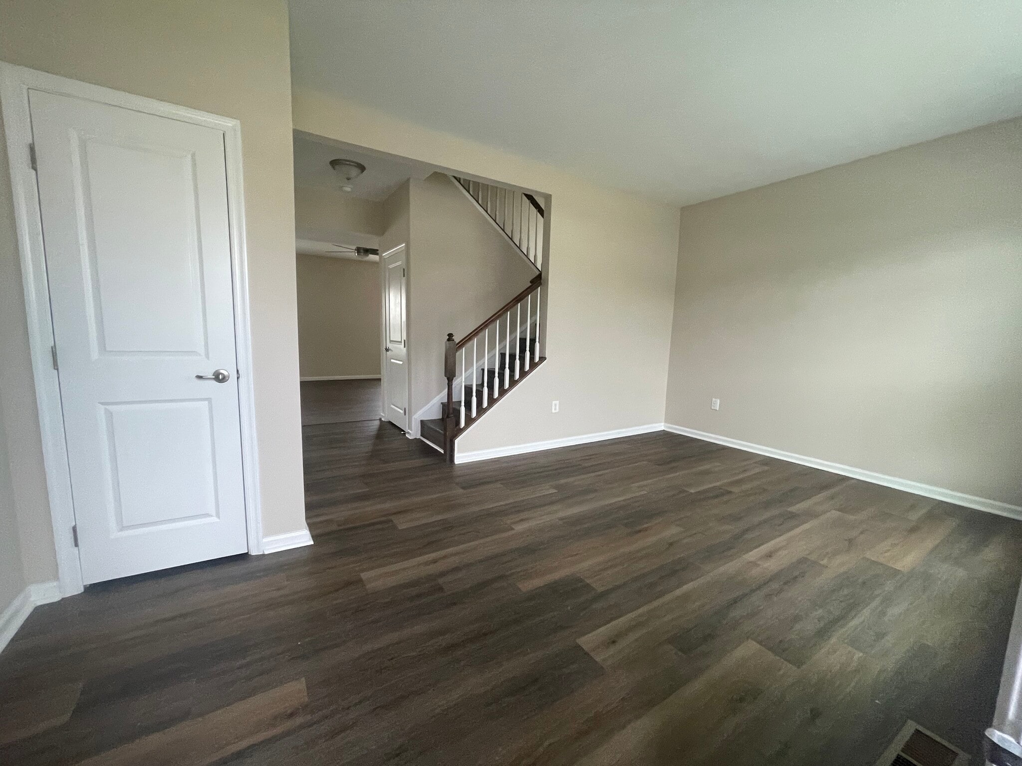 Building Photo - 2410 Walthall Ct