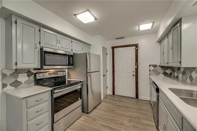 Building Photo - 202 S Willomet Ave