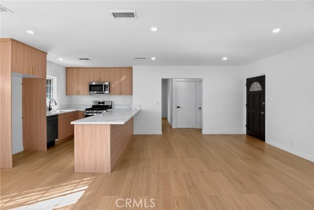 Building Photo - 16682 E Greenhaven St