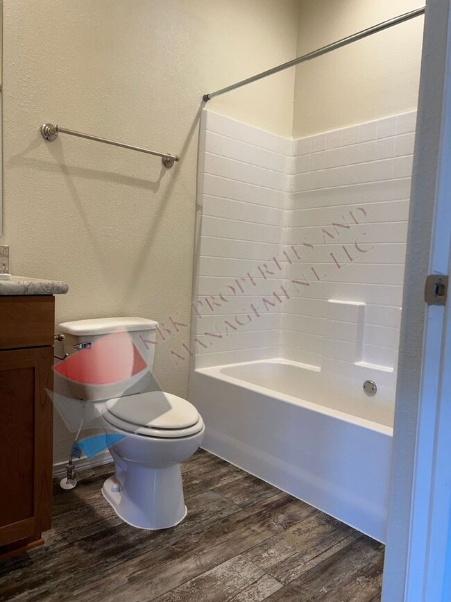 Building Photo - HCB-1116 & 1118 Alamosa Avenue