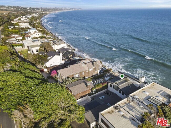 Building Photo - 31376 Broad Beach Rd