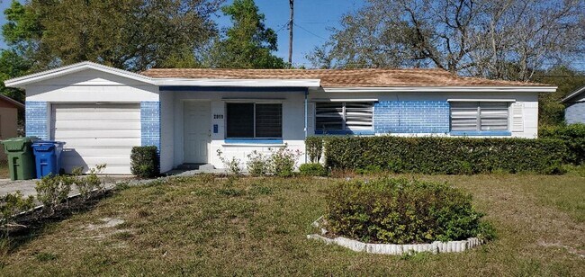 Primary Photo - 3-Bedroom, 2-Bathroom Home for Rent in Winter Haven MOVE IN SPECIAL $500 OFF SECOND MONTH