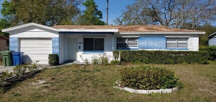 Building Photo - 3-Bedroom, 2-Bathroom Home for Rent in Winter Haven MOVE IN SPECIAL $500 OFF SECOND MONTH