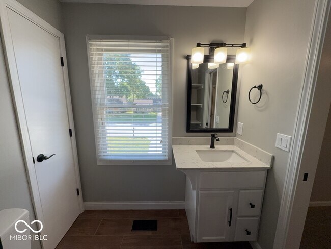 Building Photo - 500 Morse Landing Dr
