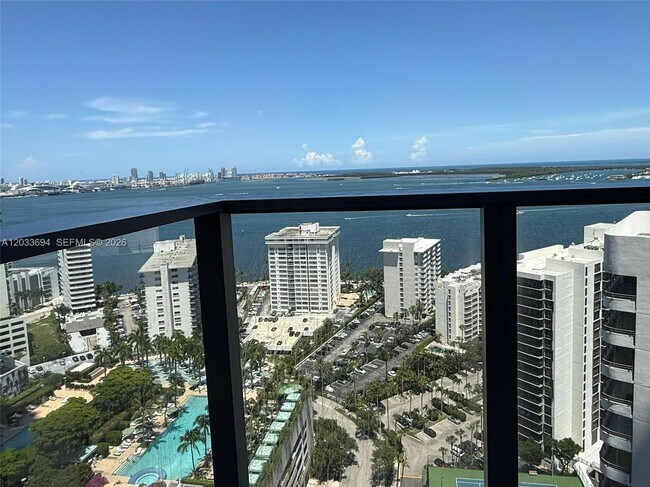Building Photo - 1451 Brickell Ave