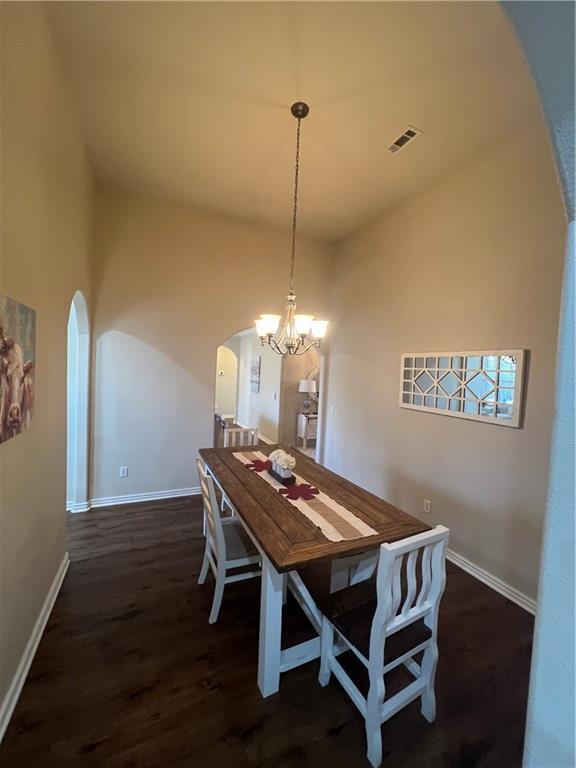 Building Photo - 2584 N Shadow Crest Dr