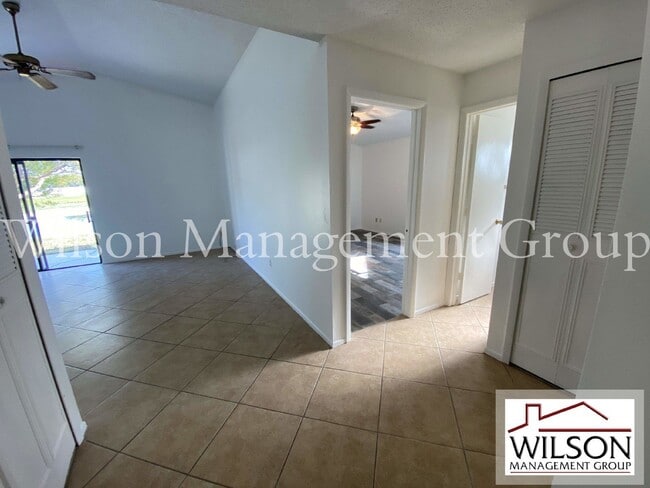 Building Photo - 1441 Bridlebrook Dr