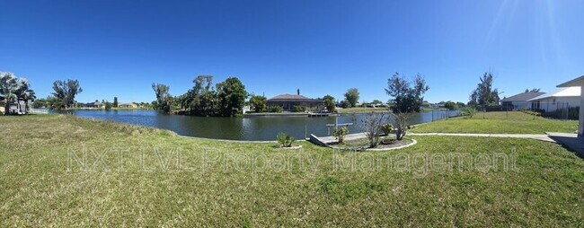 Building Photo - 1811 NE 2nd St