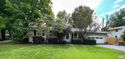 Building Photo - 843 Sparta St