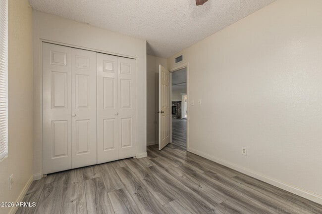 Building Photo - 6850 W Cholla St