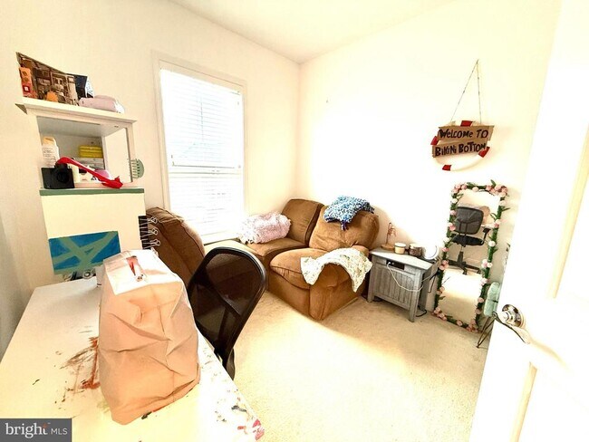Building Photo - 17255 Herring Gull Ln