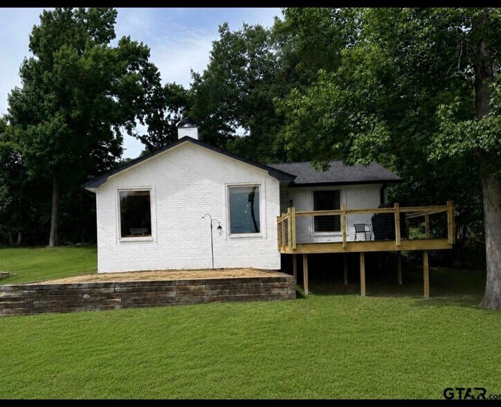 Building Photo - 22733 Creekwood Dr