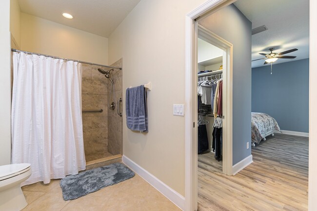 Building Photo - Modern, 2/3 Bed, 2 Bath Spacious Single St...