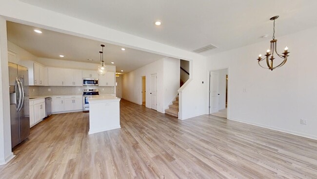 Building Photo - 138 Northern Flicker Dr