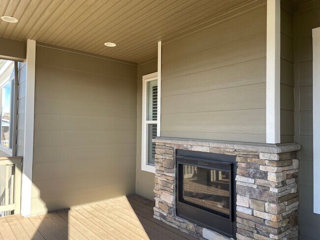 Building Photo - Ranch home on a corner lot with lawn care ...
