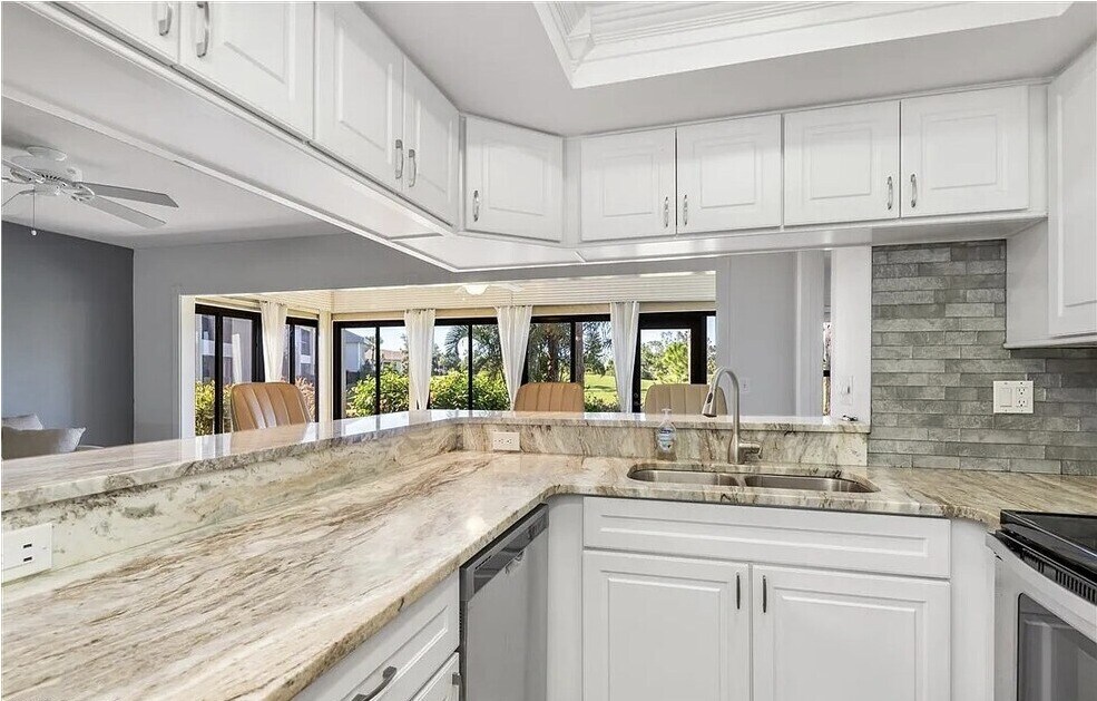 Building Photo - 5625 Trailwinds Dr