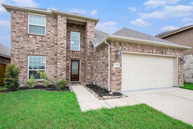 Building Photo - 2311 Langley Dr