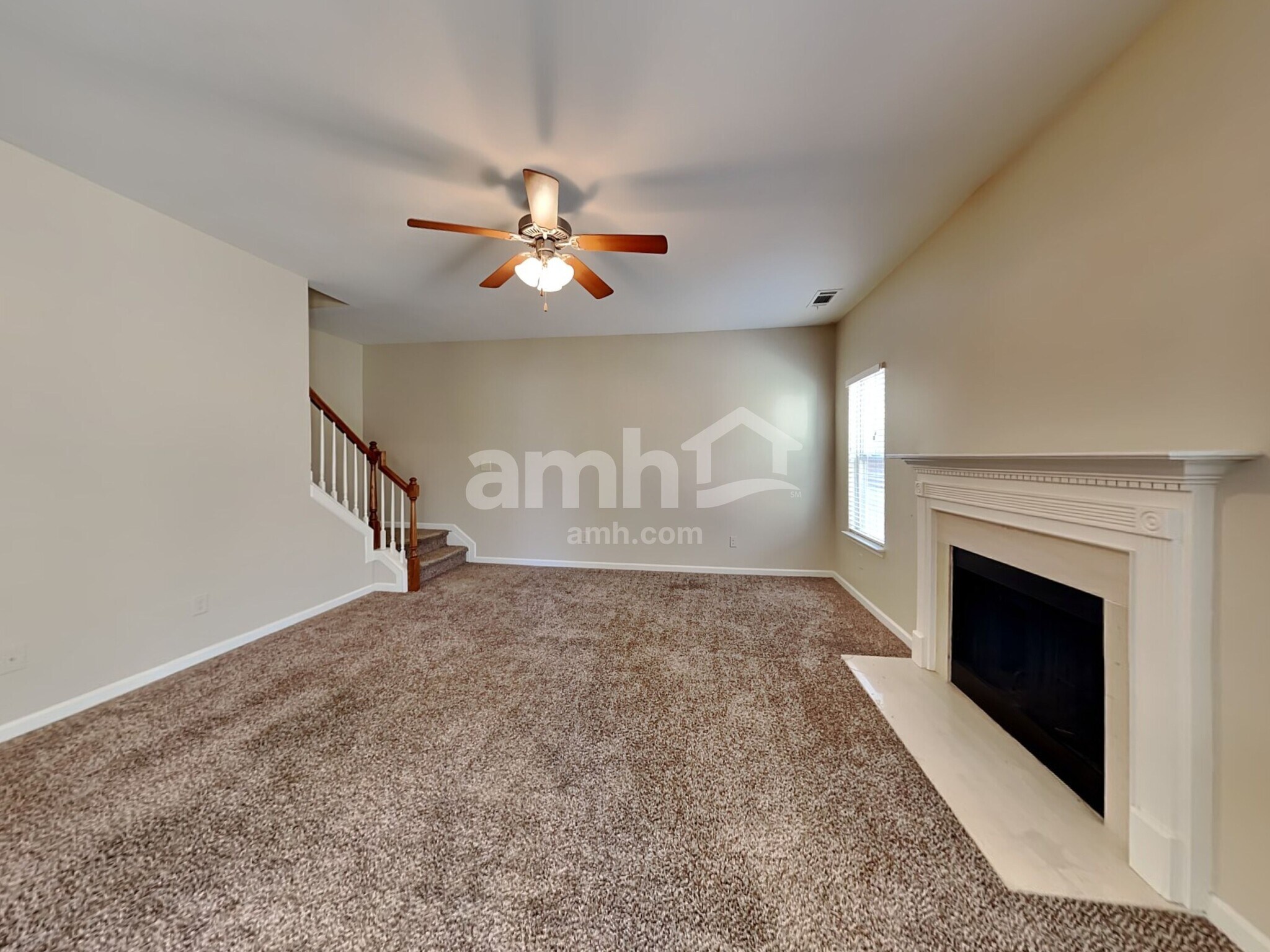 Building Photo - 812 Whitfield Oak Rd