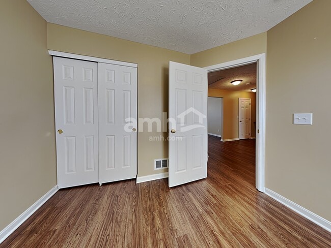 Building Photo - 1468 Vanderlyn Ct