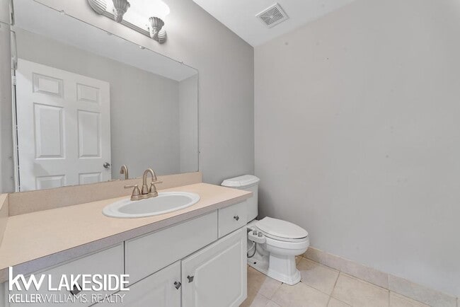 Building Photo - 51460 Blue Spruce Dr