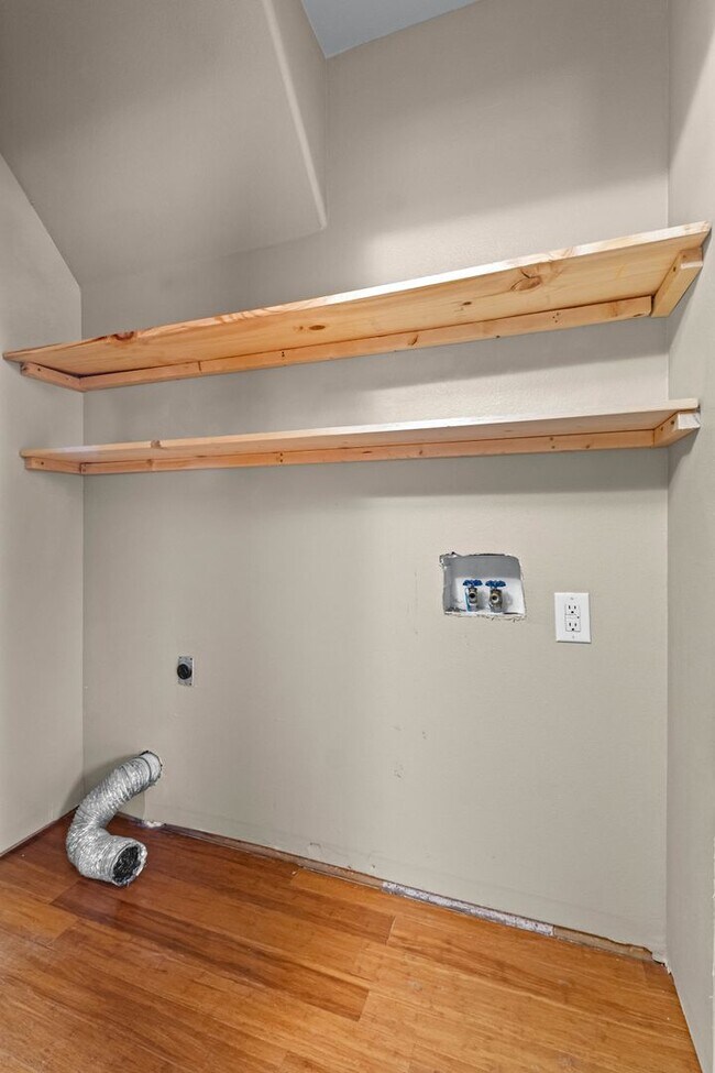 Building Photo - Peaceful 3BR Home with Wrap Around Patio | Lake Access within walking distance