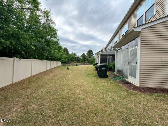 Building Photo - 6009 Beale Loop