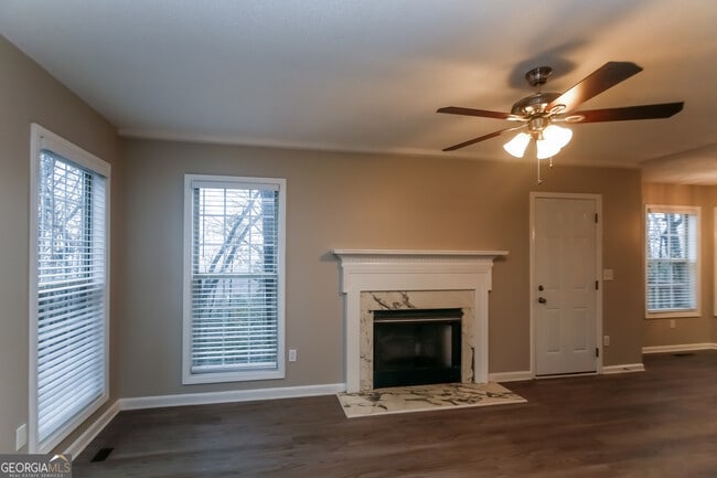 Building Photo - 30 Mountain Trail Ct SW