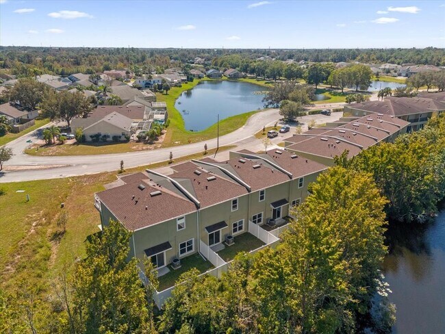 Building Photo - 452 Lake Shore Pkwy