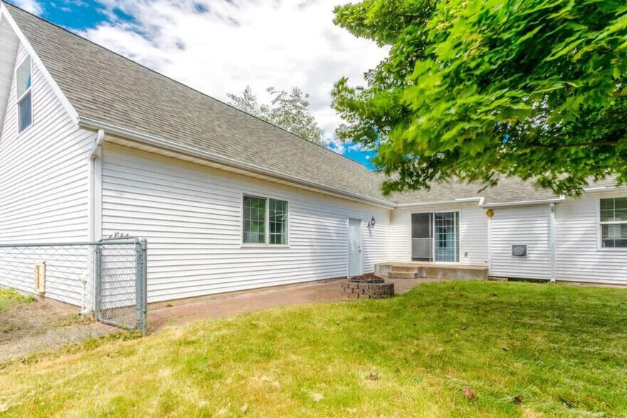 Building Photo - 660 S Majestic View Dr